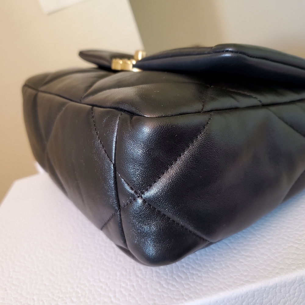 Chanel 19 flap black mixed hard ware small bag - Picture 5 of 13